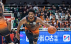 CBA山東領(lǐng)先北京，高詩巖對決陳盈駿，周琦缺席，三節(jié)78:73。